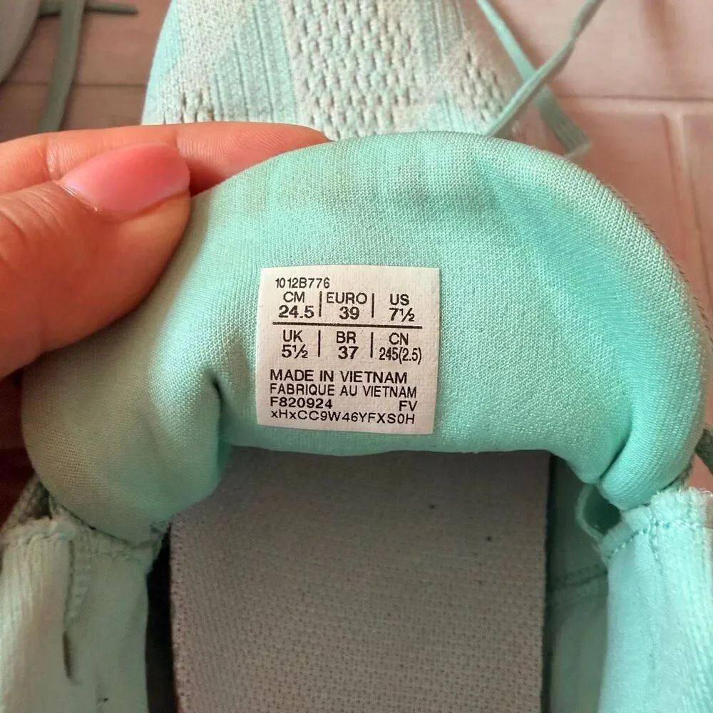 Women’s ASICS Dynablast 5 Running Shoes Sneakers Sea Green 7.5 Lightweight Teal - Picture 6 of 8